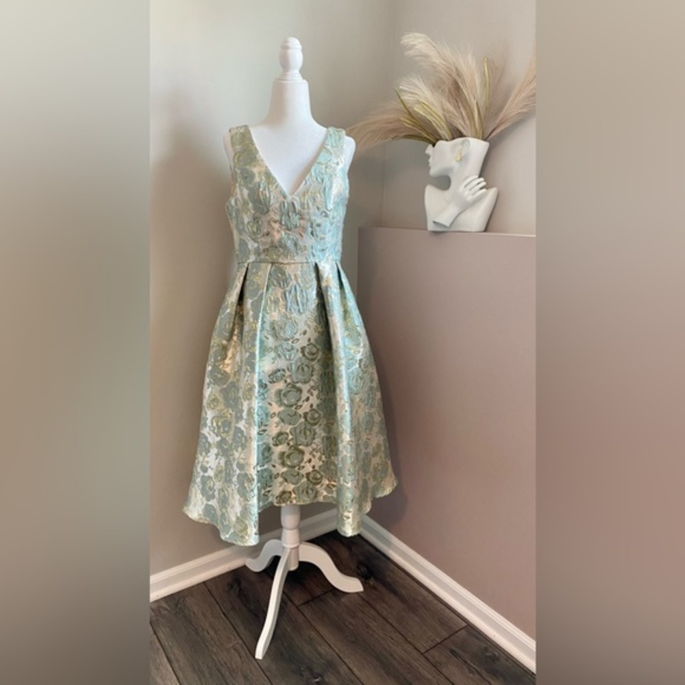 Lulu’s Women’s Small Metallic Gold Green Sleeveless Midi Dress With Pockets - Picture 3 of 6